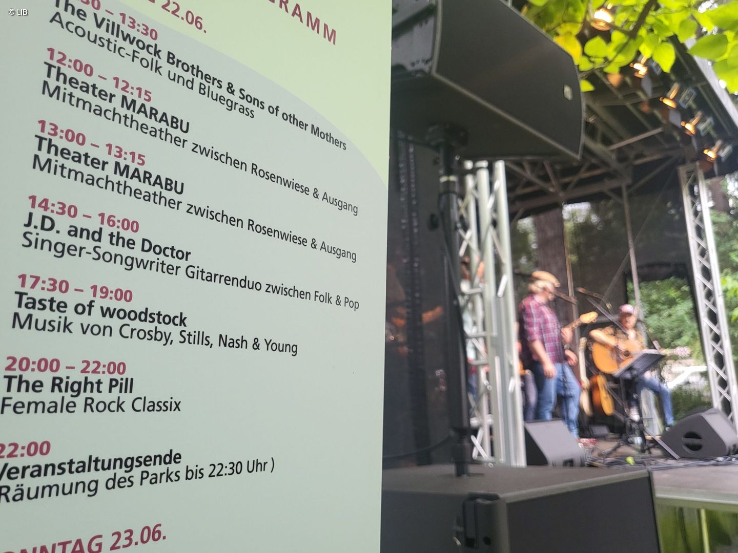 Band spielt auf dem Museumsmeilenfest