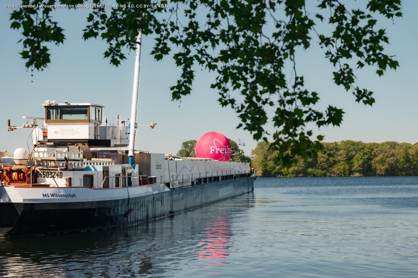 Schiff MS Wissenschaft im Wasser