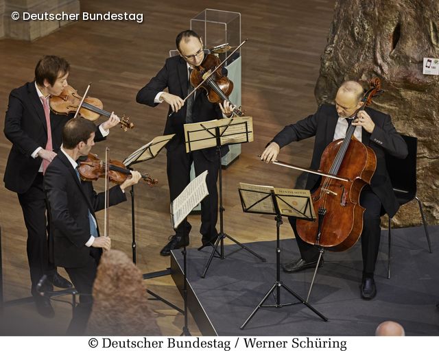 Musiker im Museum König Bonn